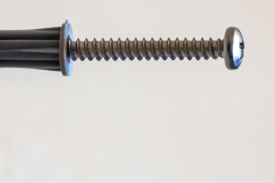 fixer des objets lourds sur du placo